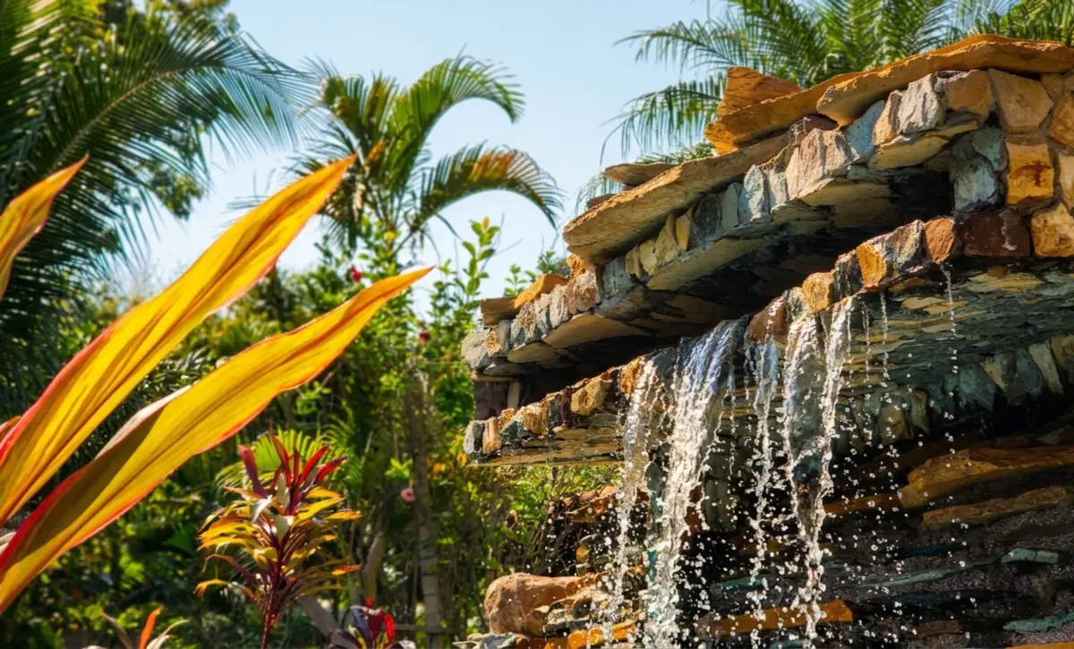 Relaxation by the pool and garden at Villa del Sol Garden