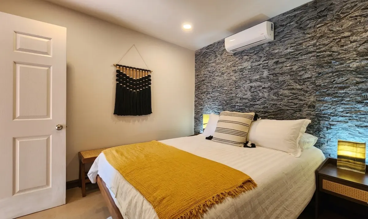Suite Arenas Negras · Black Sands